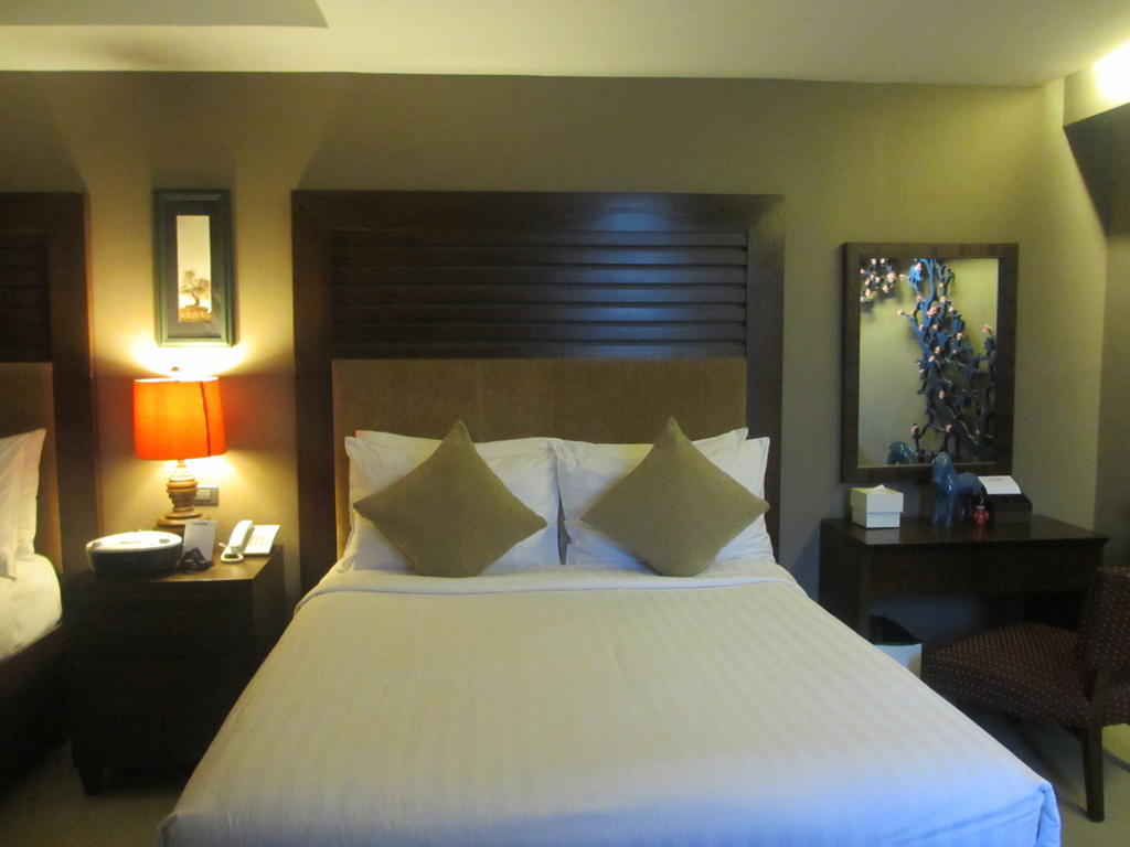 The Theodore Hotel Tagaytay City Exterior foto