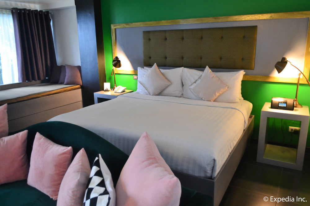 The Theodore Hotel Tagaytay City Exterior foto